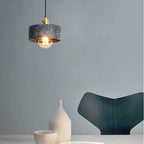 Elegante Minimalistische Zylindrische Pendelleuchte Mit Klarem Liniendesign Für Modernes Wohnambiente