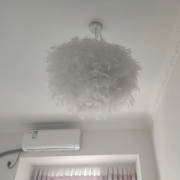 Luxuriöser Feder Kronleuchter Mit Gänsefeder Für Luftige Elegante Atmosphäre Und E27 Fassung Ideal Für Schlafzimmer