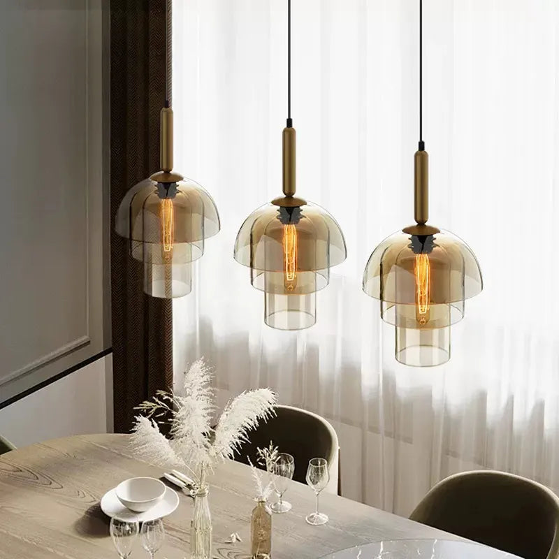Luxuriöse Pendelleuchte Mit Drei Champagnerfarbenen Glasschirmen Im Art Deco Stil Für Wohnzimmer Und Esszimmer