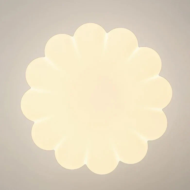 Elegante Deckenlampe Mit Texturiertem Kugeldesign Für Weiches Stimmungsvolles Licht Im Esszimmer Und Wohnzimmer