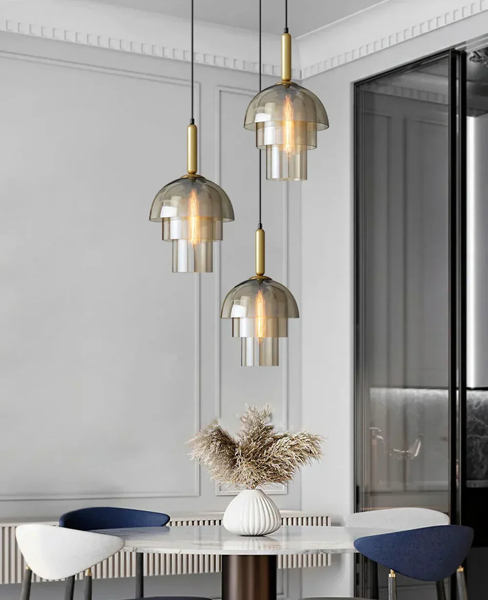 Luxuriöse Pendelleuchte Mit Drei Champagnerfarbenen Glasschirmen Im Art Deco Stil Für Wohnzimmer Und Esszimmer